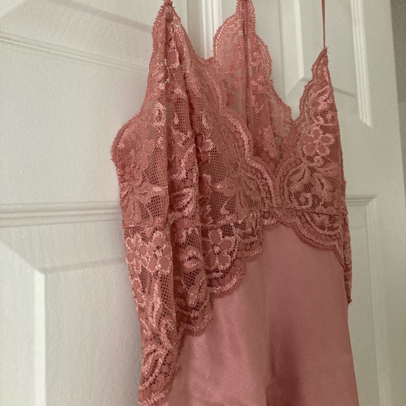 Nightgown - Picture 2 of 5